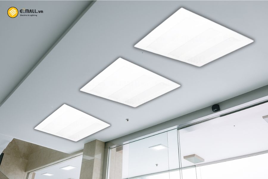 Đèn LED panel Philips RC098V LED22S/840 W60L60 PCV GM 26W thiết kế hiện đại, dễ dàng lắp đặt