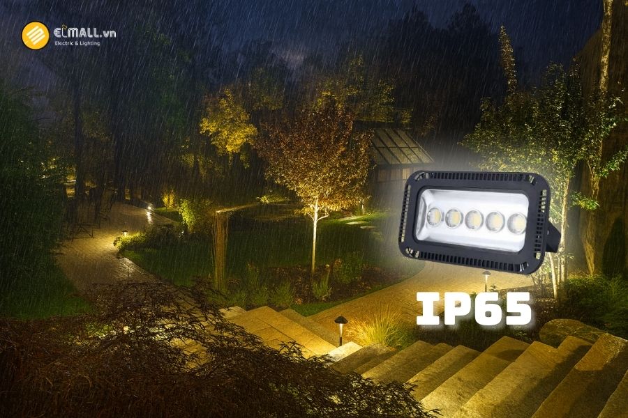 Đèn pha LED Philips COB 1208 IP65 OEM TPL-PC250W chuẩn bảo vệ IP65 chống bụi và chống nước hiệu quả